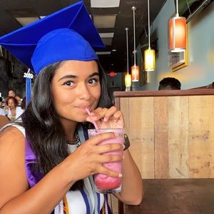 Meet your Posher, Deborah